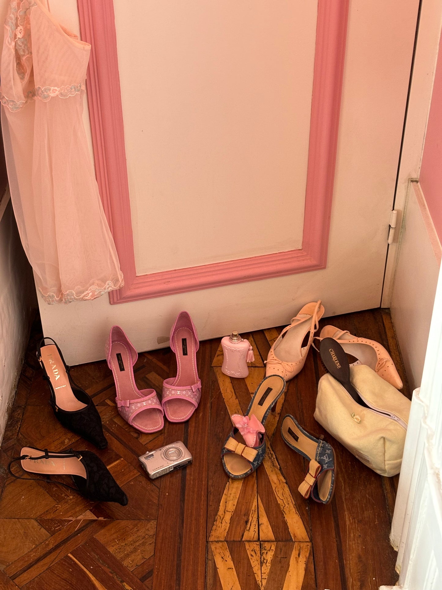 Louis Vuitton Vintage Pink Bow Heels