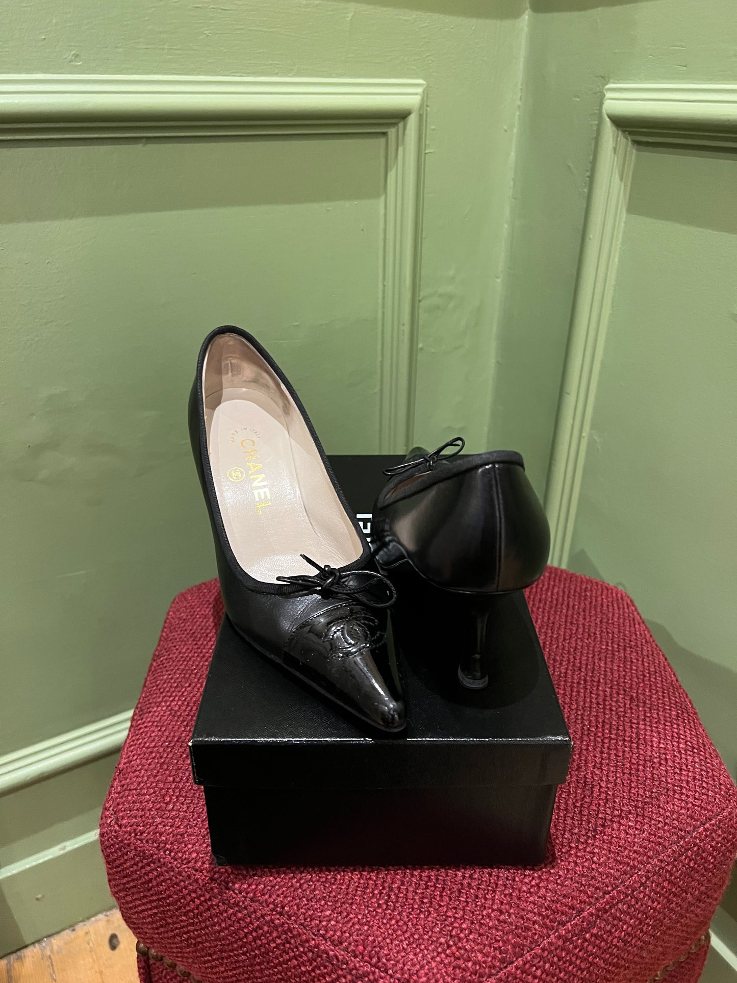 Vintage Chanel CC Black Heels