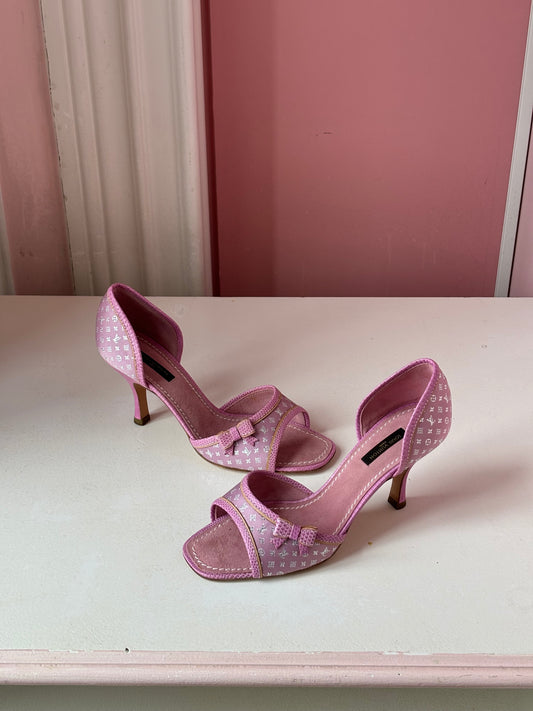 Louis Vuitton Vintage Pink Bow Heels