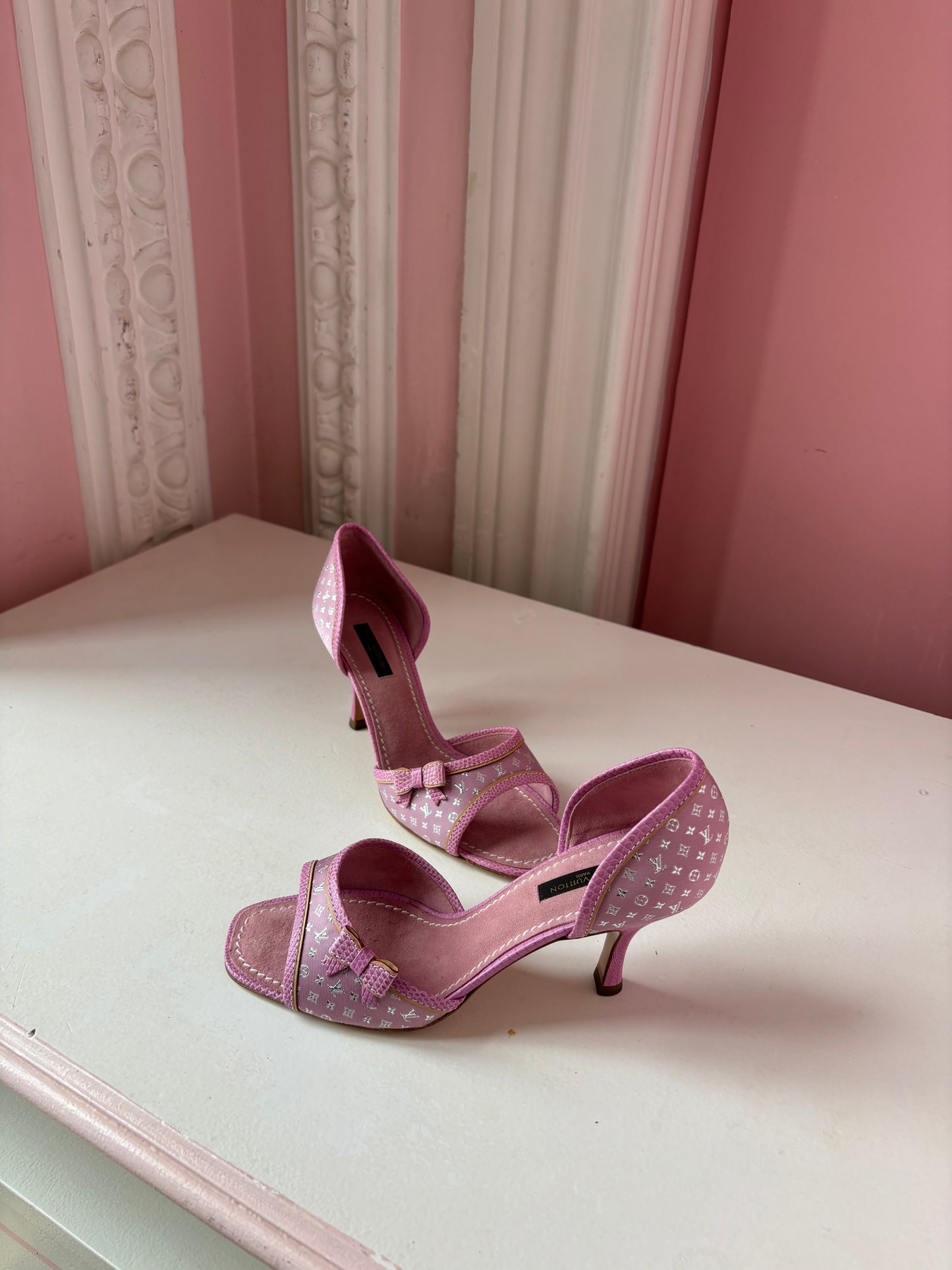 Louis Vuitton Vintage Pink Bow Heels