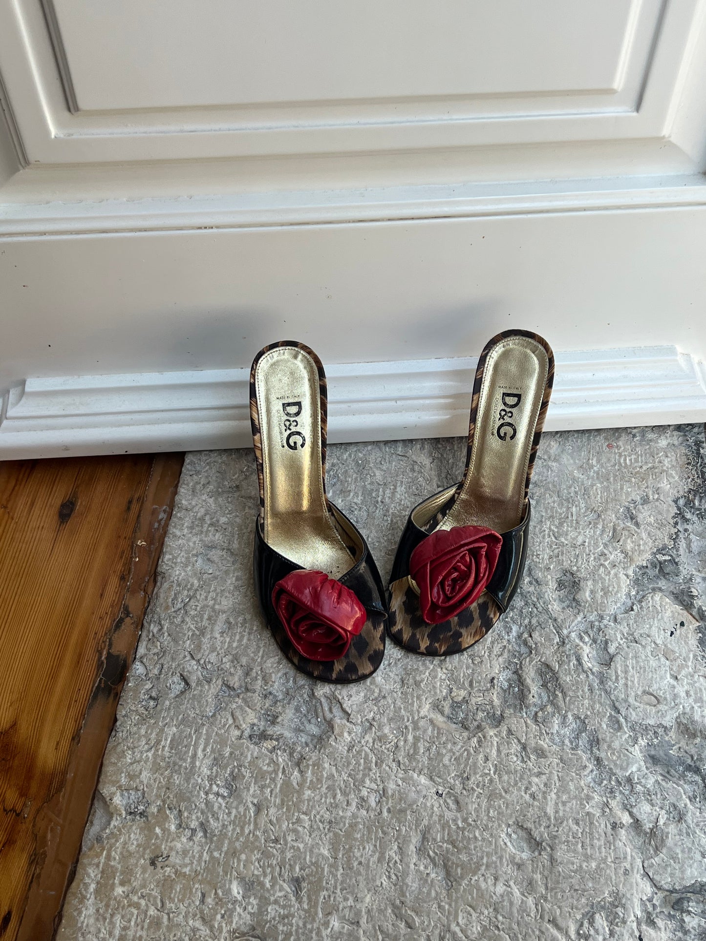 Dolce & Gabbana Rose Mules