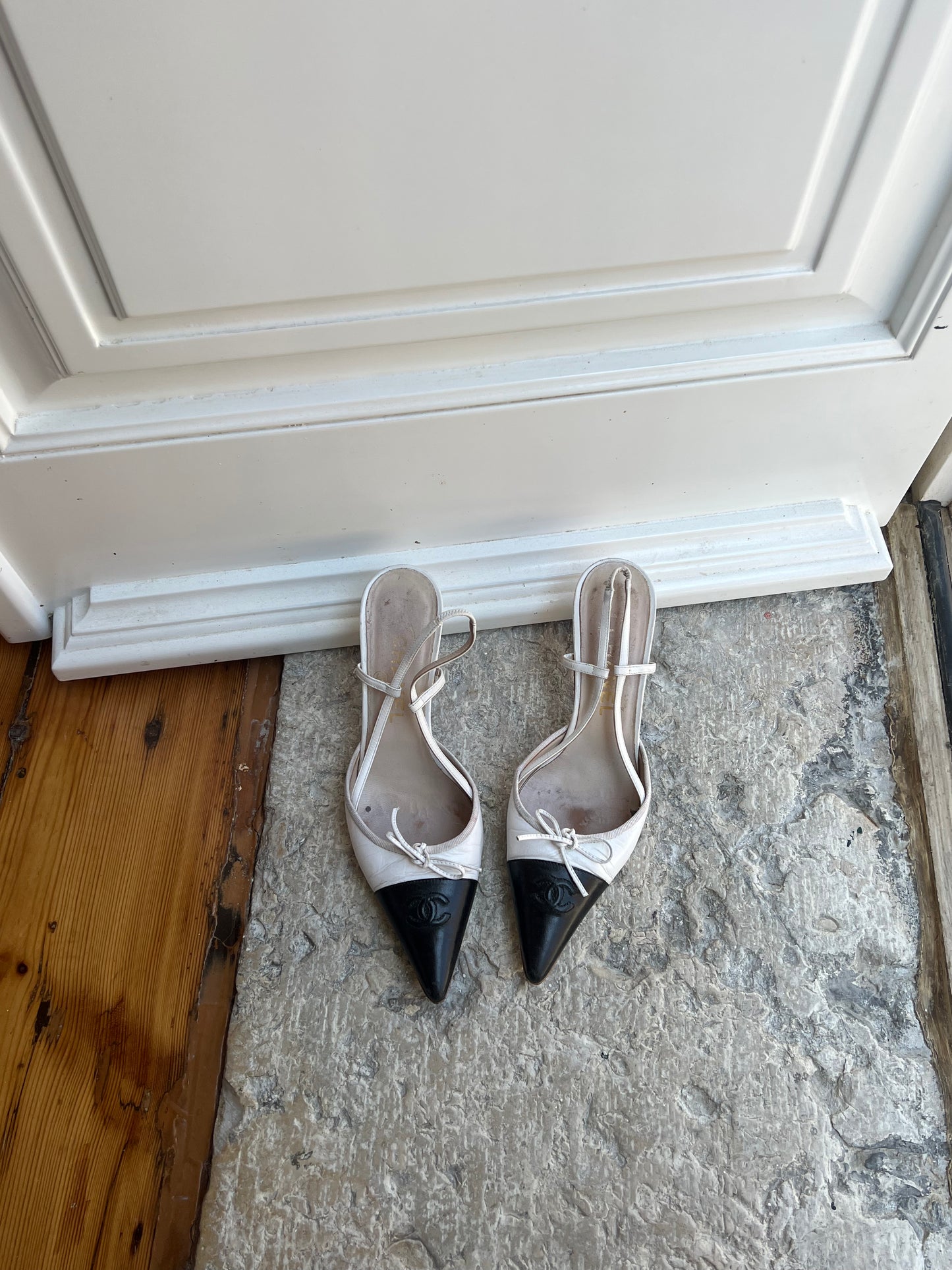 Chanel CC Two-Toned White&Black Slingbacks